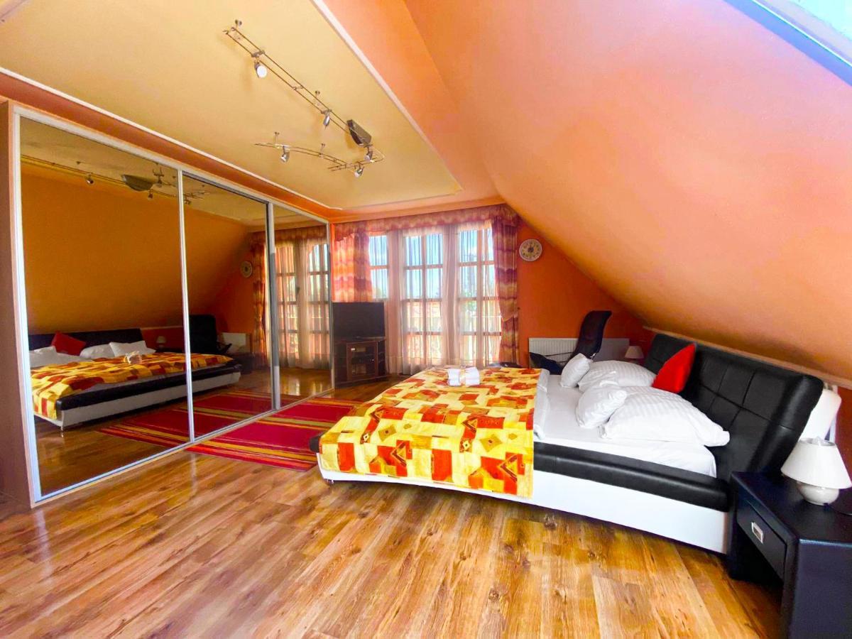 Bajor Panzio Buek-Buekfuerdo, Adults Friendly 12 Plus Bagian luar foto